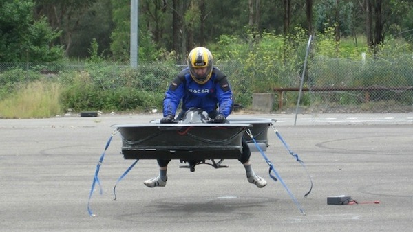 110610_hoverbikeg3