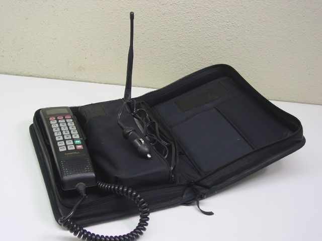 120517_goodoldphones2