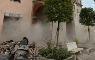 120520011159-italy-earthquake-04-horizontal-gallery