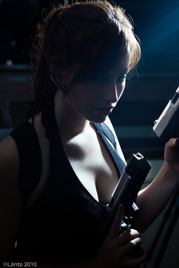 meagan-marie-lara-croft-cosplay-05