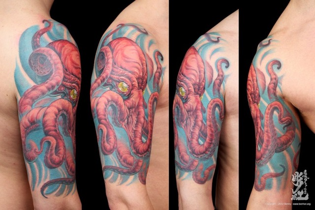120309tattoo_artist_benny_her_13
