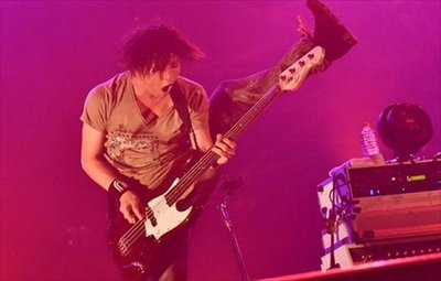 Mステに出演したユニゾン田淵さんの顔芸 荒ぶりやべええええええwwwwwwww はちま起稿