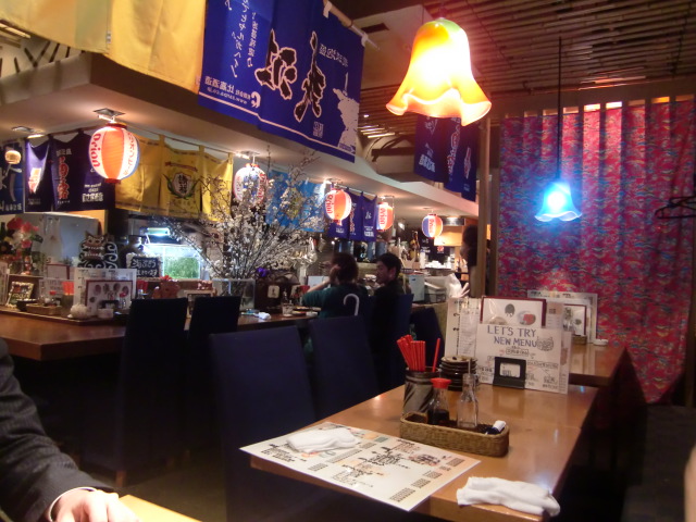 ごくごく普通の沖縄料理居酒屋 赤坂で朝3時までの営業は貴重 やきとん 琉球居酒屋 花唄 赤坂店 赤坂 恵比寿 銀座大好き 新米フードアナリスト ハツのブログ