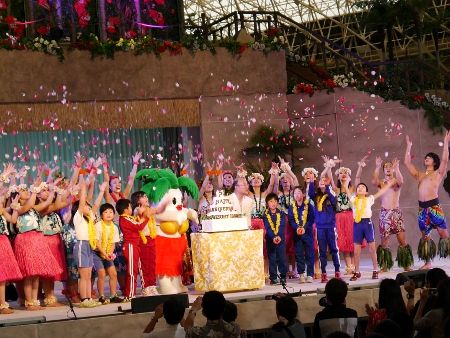 創業50周年記念セレモニー」、ご祝福いただきありがとうございます