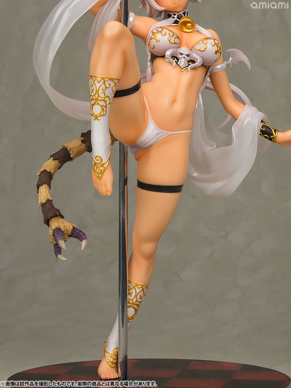 FIGURE-028880_23