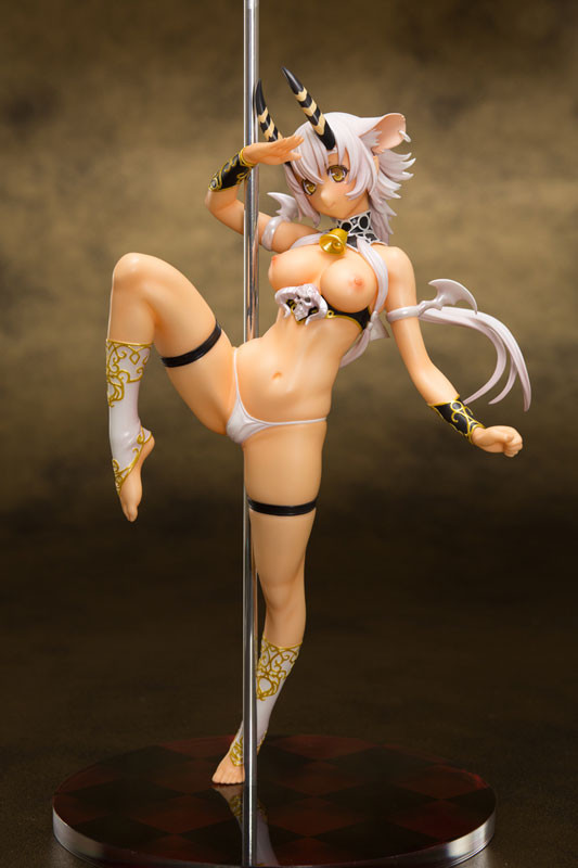FIGURE-028880_14