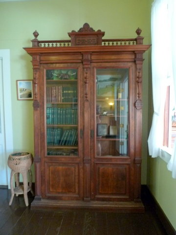 P1420882