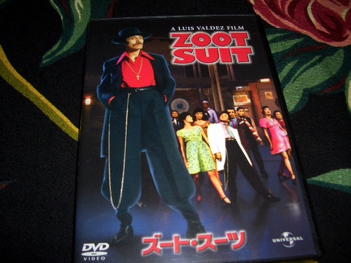 ZOOT SUIT