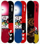 千村格プロが使用する「AIR CARBON TUBE MEISTER」(写真右端)と、中島志保プロが使用する「CARBON TUBESPLASH」(写真左端と中央。中島はRed の147 サイズを使用)