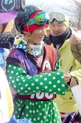 青野令(写真:産経新聞)