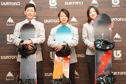 大舞台へ望む3人のスノーボーダーに熱いエール 平岡卓 平野歩夢 岡田良菜がバートンの壮行会に出席