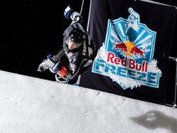 一般参加者のジャンプ/写真提供:Naoyuki Shibata/Red Bull Content Pool