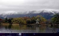 初冠雪が観察された伊吹山(滋賀県米原市)
