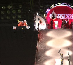 札幌ドーム初開催となった「TOYOTA BIG AIR」。優勝したスコッティ・ラゴの技にドームが沸いた