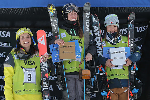 women's-podium