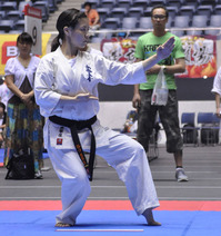 型・一般女子の部で優勝した元スノボインストラクターの谷口亜翠佳(たにぐち・あすか)