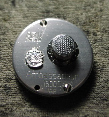 クレストマーク　アンバサダー2500c アンバサダー2500Cクレストマーク交換作業！ : リール屋