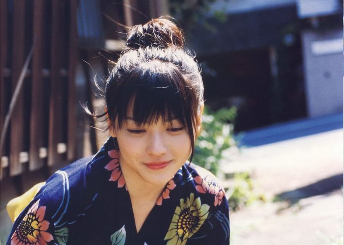 ℃-ute矢島舞美　田﨑あさひ「綺麗なお顔で眠っていたのです」