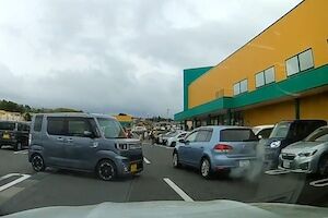 ◆【動画】死亡事故。長野県のスーパーで76歳が運転する車が暴走した事故の映像が投稿される。 変態の宴Ⅱ