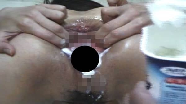 ◆【ぽっかりマンコ】大きく開けた嫁の下のお口にヨーグルト食べさせてみた&かき混ぜてみた!! 変態の宴Ⅱ