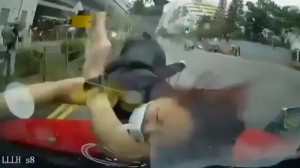 ◆赤信号を渡った女性をがっつり吹っ飛ばした瞬間!! 変態の宴Ⅱ