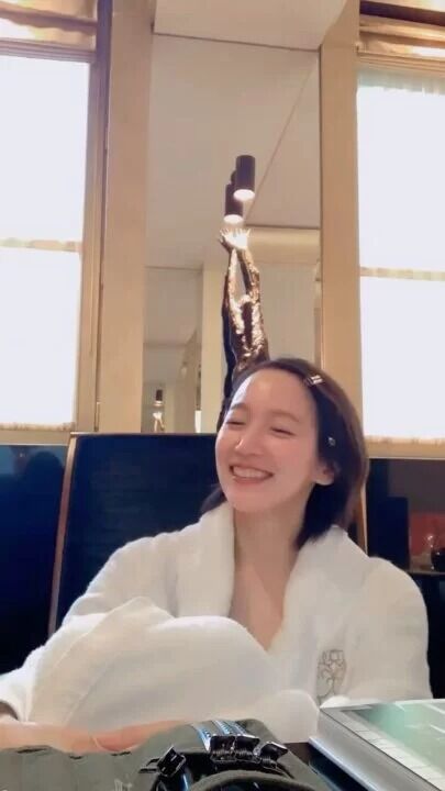 ◆【芸能】吉岡里帆「これがすっぴんはヤバい」 メイク動画に衝撃走る 変態の宴Ⅱ