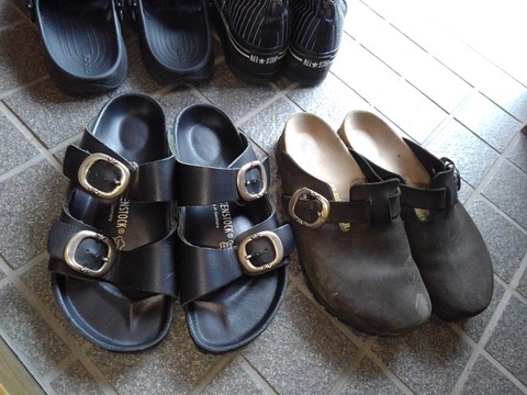 クロムハーツ×ビルケン サンダル 手入れ ボストン＆モントレー