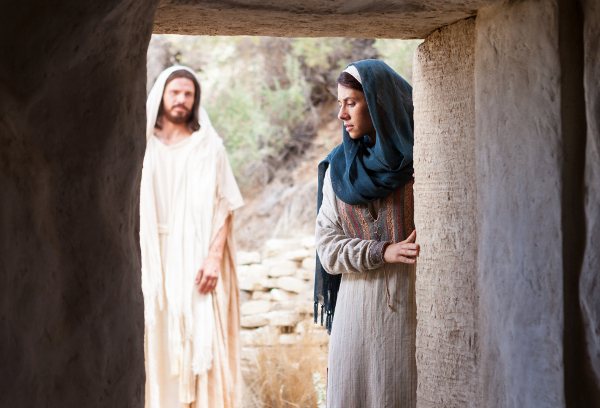 mary-magdalene-is-greeted-by-christ