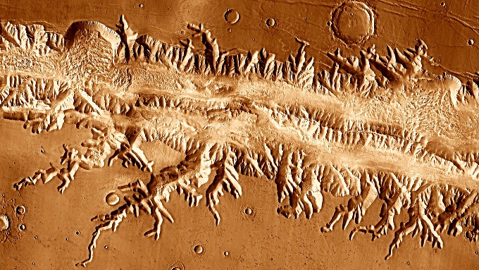 mars_ius_chasma