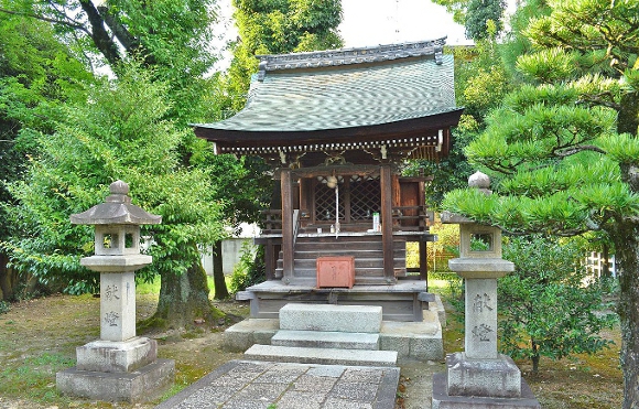 Osake-jinja_(Kyoto)_honden