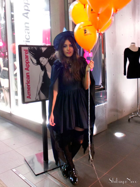 americanapparelhalloweenparty_02