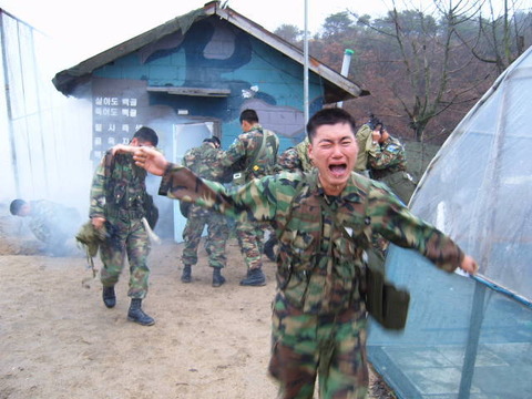 韓国軍 逃亡