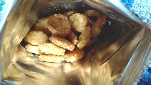 ぼんち揚チキンラーメン味中身
