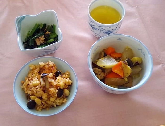 高齢者向けの食事2