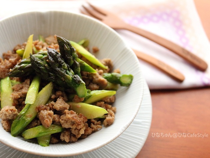 アスパラとひき肉の炒めもの