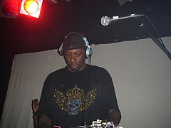 middle_1210057359