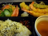 喫茶エリート、今週の弁当「海老と野菜の天ぷら 」