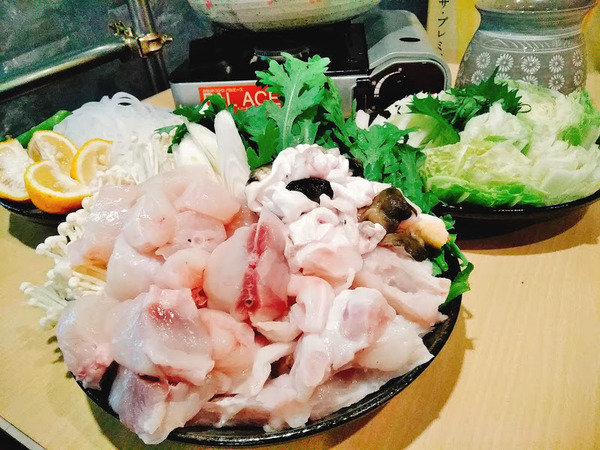 鍋2 てっちり2500円 エエ河豚がある時のみ!