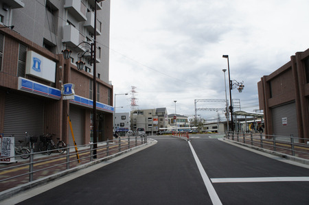 120924ローソン牧野駅前05