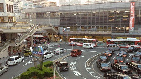 枚方市駅南口130514_01