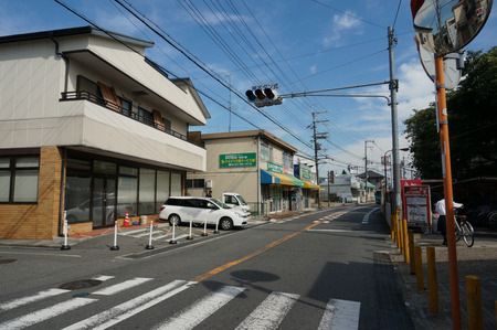 セブンイレブン枚方村野駅前店130720-05