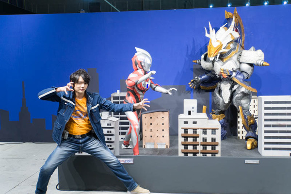ウルトラマン-17121726