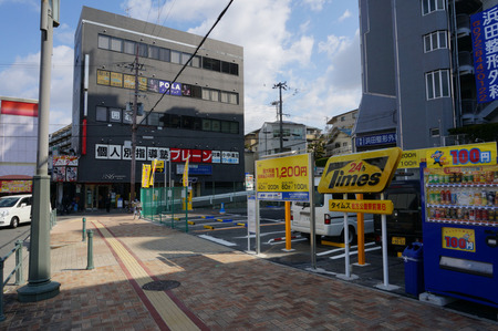 タイムズ枚方公園駅前第6130225-01