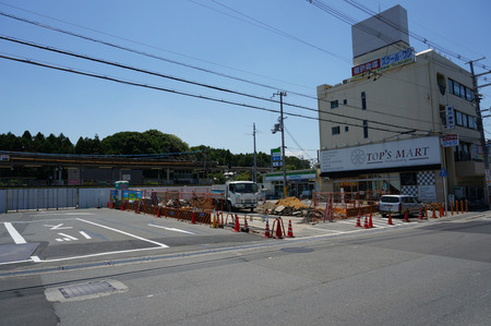 長尾駅ロータリー130604-03