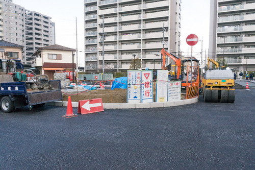 津田駅前-15022701