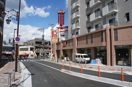 ローソン牧野駅20120806142920