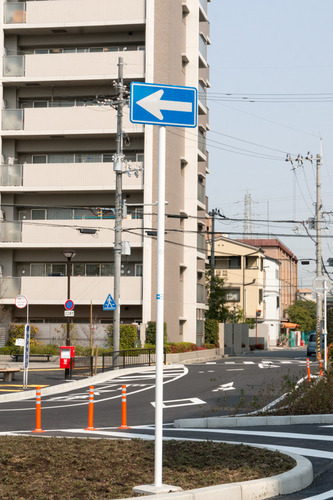 津田駅前-15031303