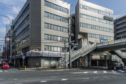 枚方市駅ロータリー-1408173
