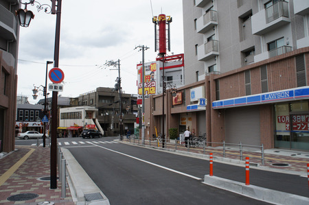 120924ローソン牧野駅前03