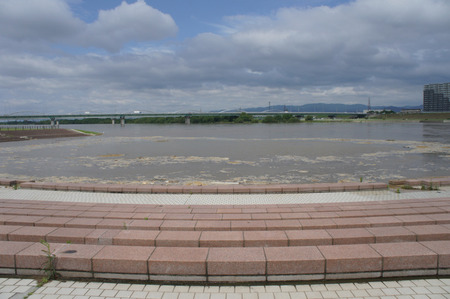 resize20120622105024
